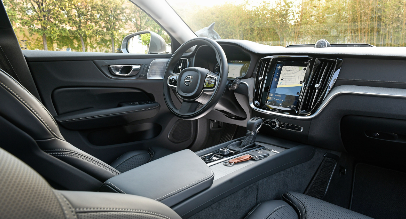 2022 Volvo V60 Wagon Interior