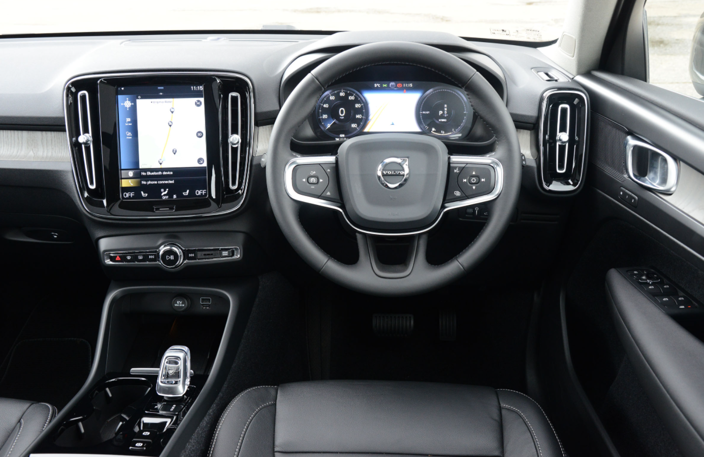 2022 Volvo XC40 Interior