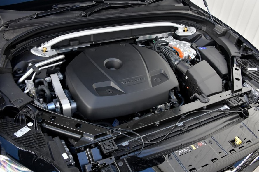 2022 Volvo XC60 Engine