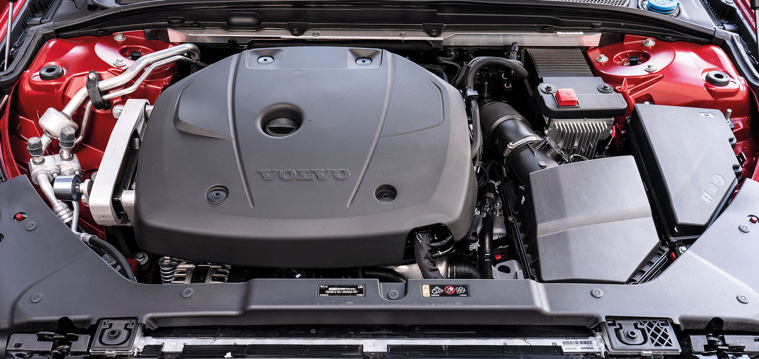 New Volvo V60 2023 Engine