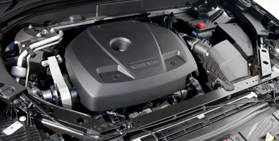 New 2023 Volvo XC90 Engine